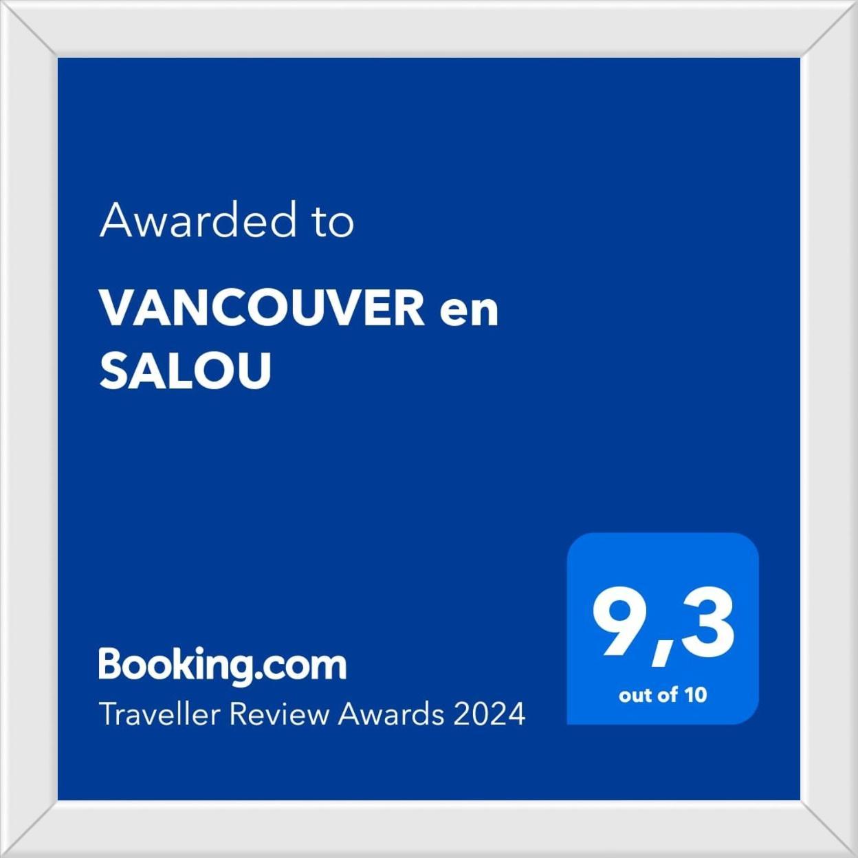 Vancouver En 萨洛 外观 照片